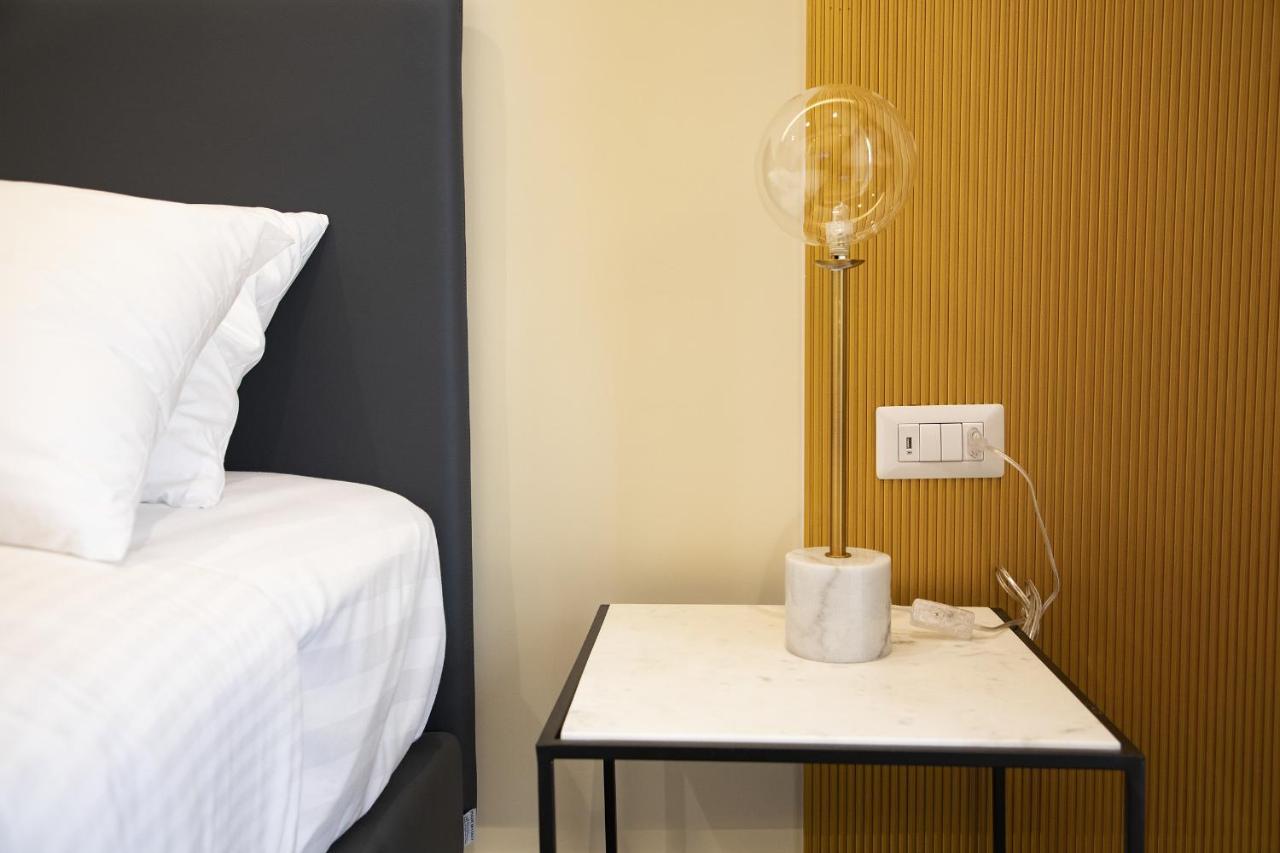 South Hands Luxury Rooms 那不勒斯 外观 照片