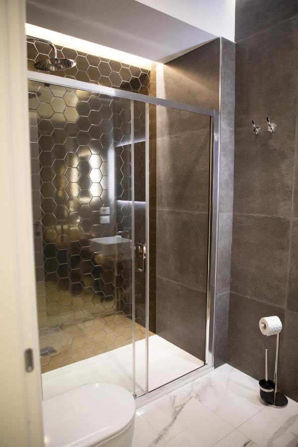 South Hands Luxury Rooms 那不勒斯 外观 照片